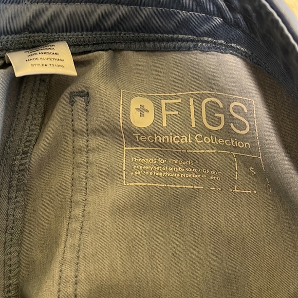 Sold. FIGS scrub set - Rare Limited Technical Collection - Heather Indigo - Picture 8 of 12